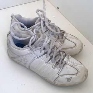Varsity tradition sneakers Sz 4